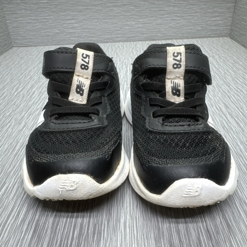 New Balance 578v1 Toddler Sneakers Black‎ White Size 7 Hook Loop Tennis Shoe